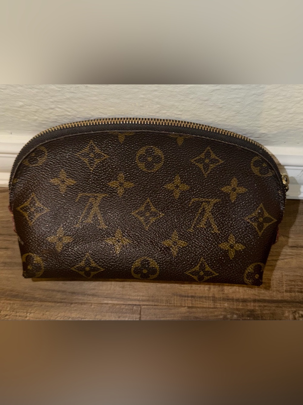 Louis Vuitton Cosmetic bag in Brown and Tan